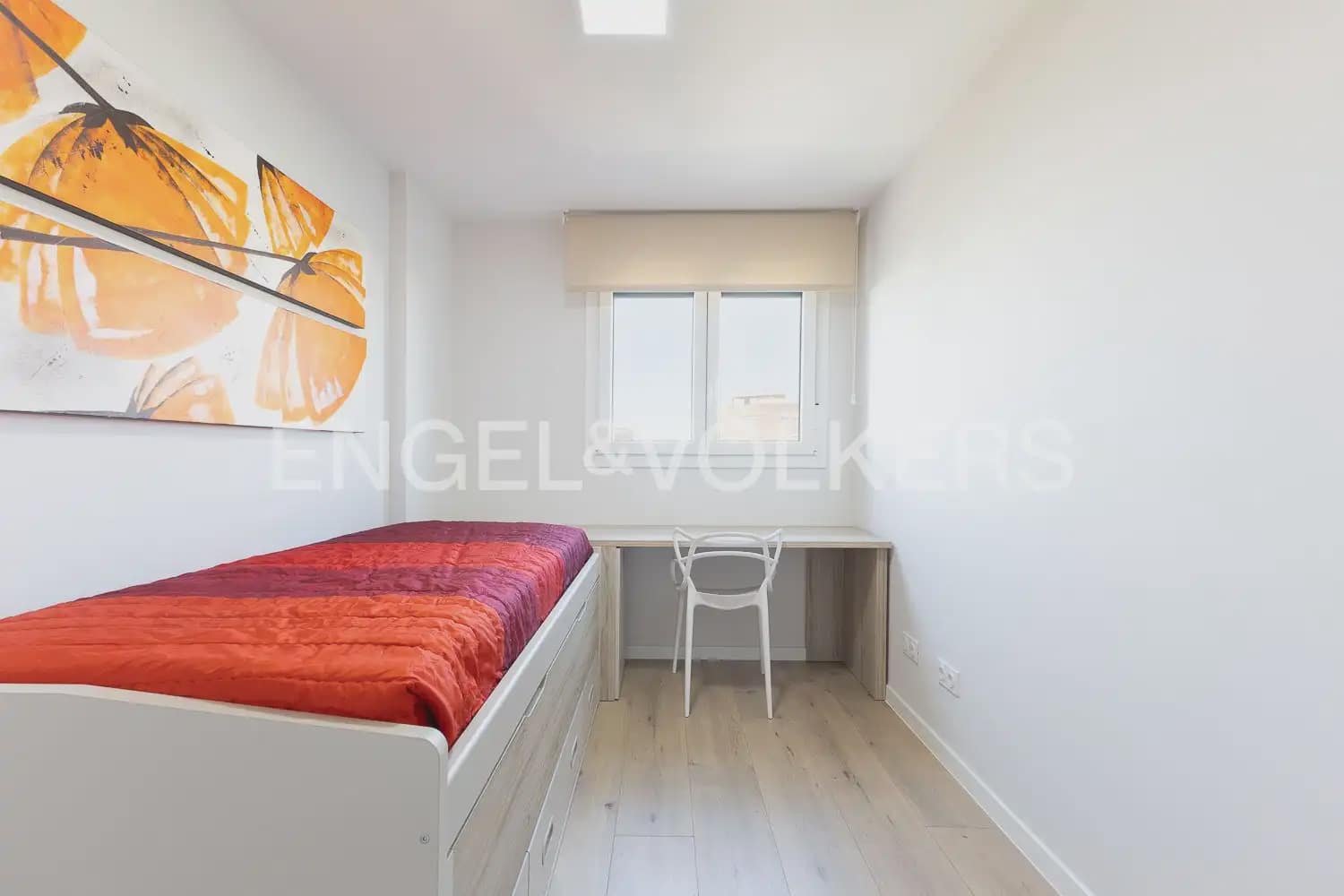 3 soverom Leilighet til leie i Valencia by med svømmebasseng - € 2 000 (Ref: 9908868)
