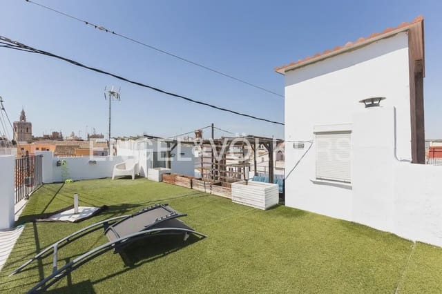 2 bedroom Flat for rent in La Seu, Valencia city - € 2,500 (Ref: 9908871)
