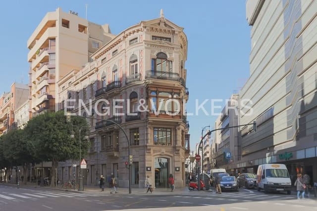 2 bedroom Flat for rent in Sant Francesc, Valencia city - € 1,800 (Ref: 9908873)