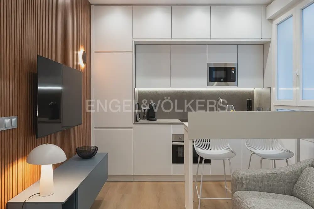1 bedroom Studio for rent in Valencia city - € 1,800 (Ref: 9908874)