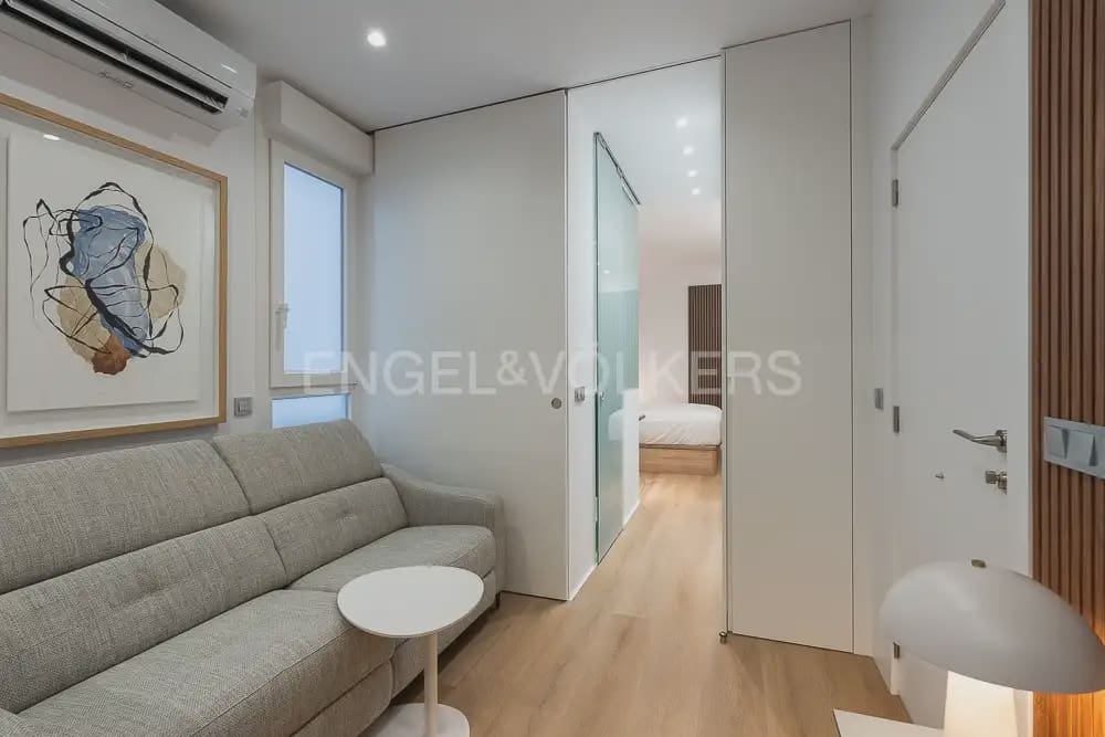 1 bedroom Studio for rent in Valencia city - € 1,800 (Ref: 9908874)
