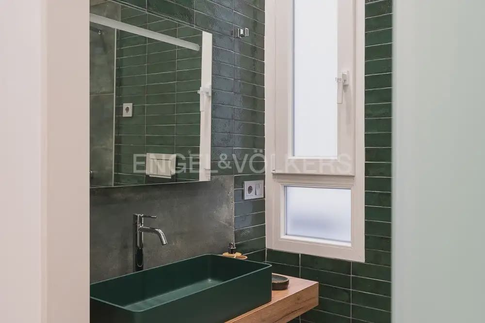 1 bedroom Studio for rent in Valencia city - € 1,800 (Ref: 9908874)