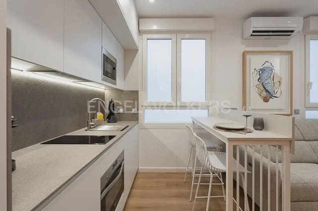 1 bedroom Studio for rent in Sant Francesc, Valencia city - € 1,800 (Ref: 9908874)