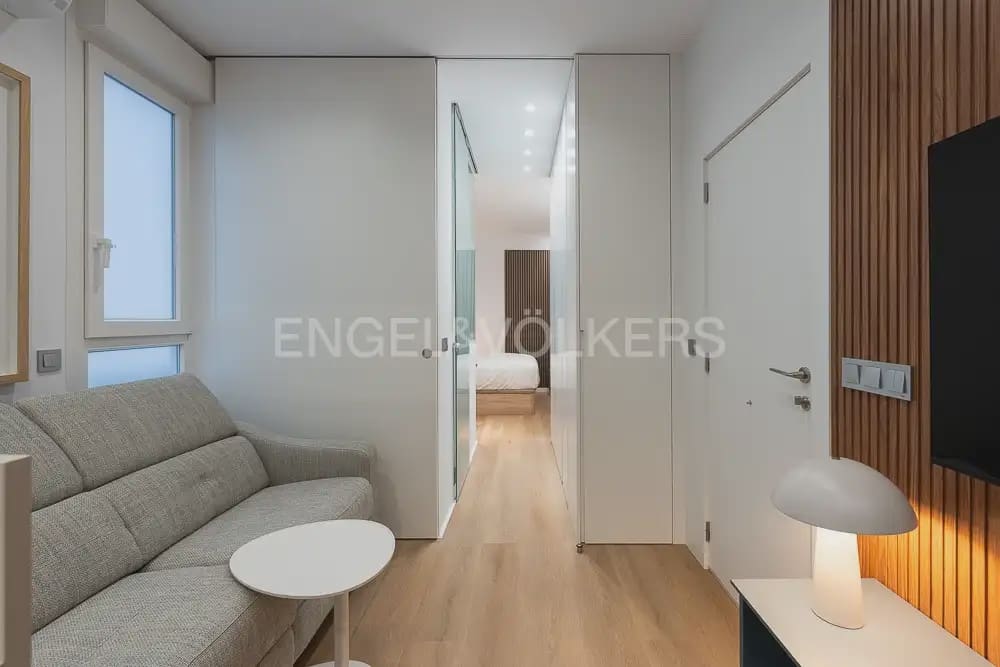 1 bedroom Studio for rent in Valencia city - € 1,800 (Ref: 9908874)