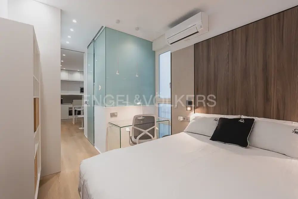 1 bedroom Studio for rent in Valencia city - € 1,800 (Ref: 9908874)