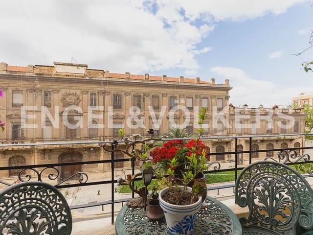 2 bedroom Flat for rent in Mont-Olivet, Valencia city - € 1,900 (Ref: 9909009)