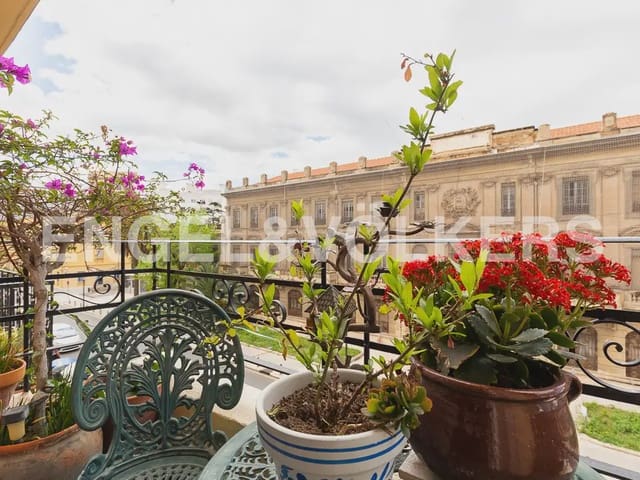 2 bedroom Flat for rent in Mont-Olivet, Valencia city - € 1,900 (Ref: 9909009)