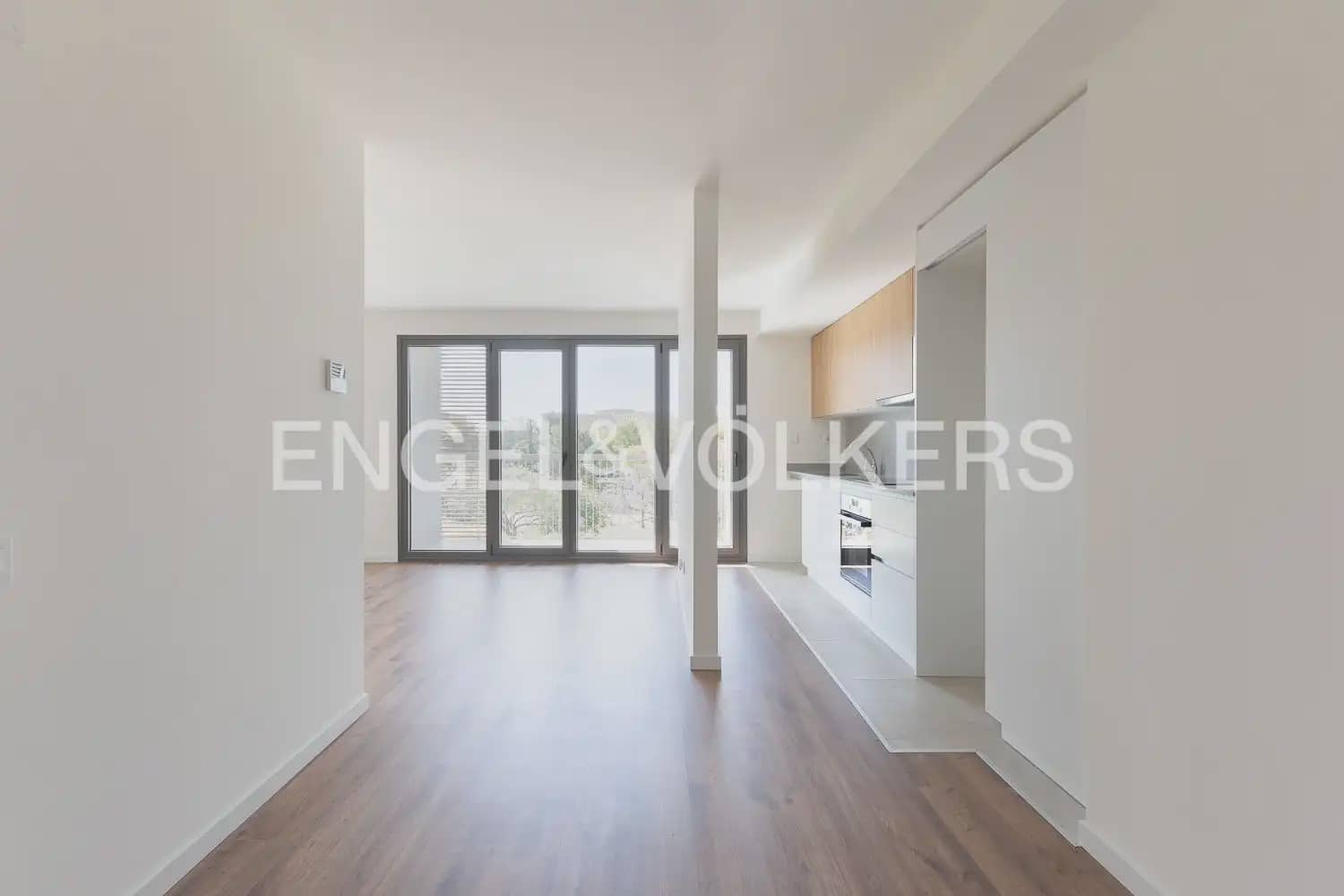 2 slaapkamer Flat te koop in Valencia stad met zwembad garage - € 445.000 (Ref: 9909691)