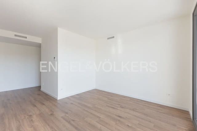 2 slaapkamer Flat te koop in Safranar, Valencia stad met zwembad garage - € 445.000 (Ref: 9909691)