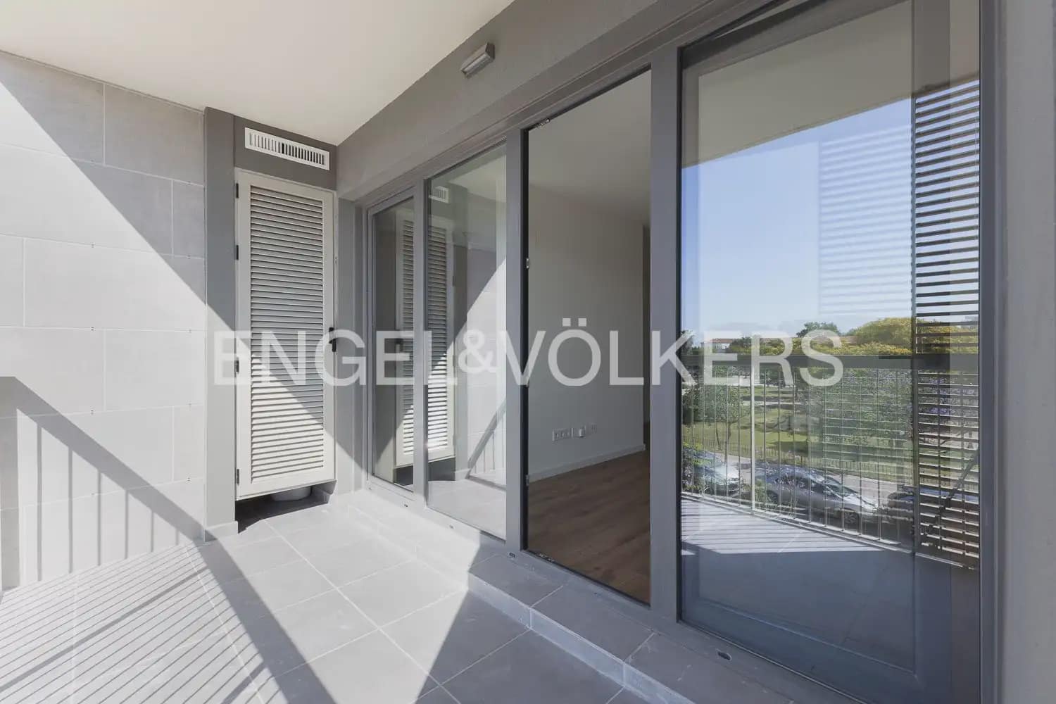 2 slaapkamer Flat te koop in Valencia stad met zwembad garage - € 445.000 (Ref: 9909691)