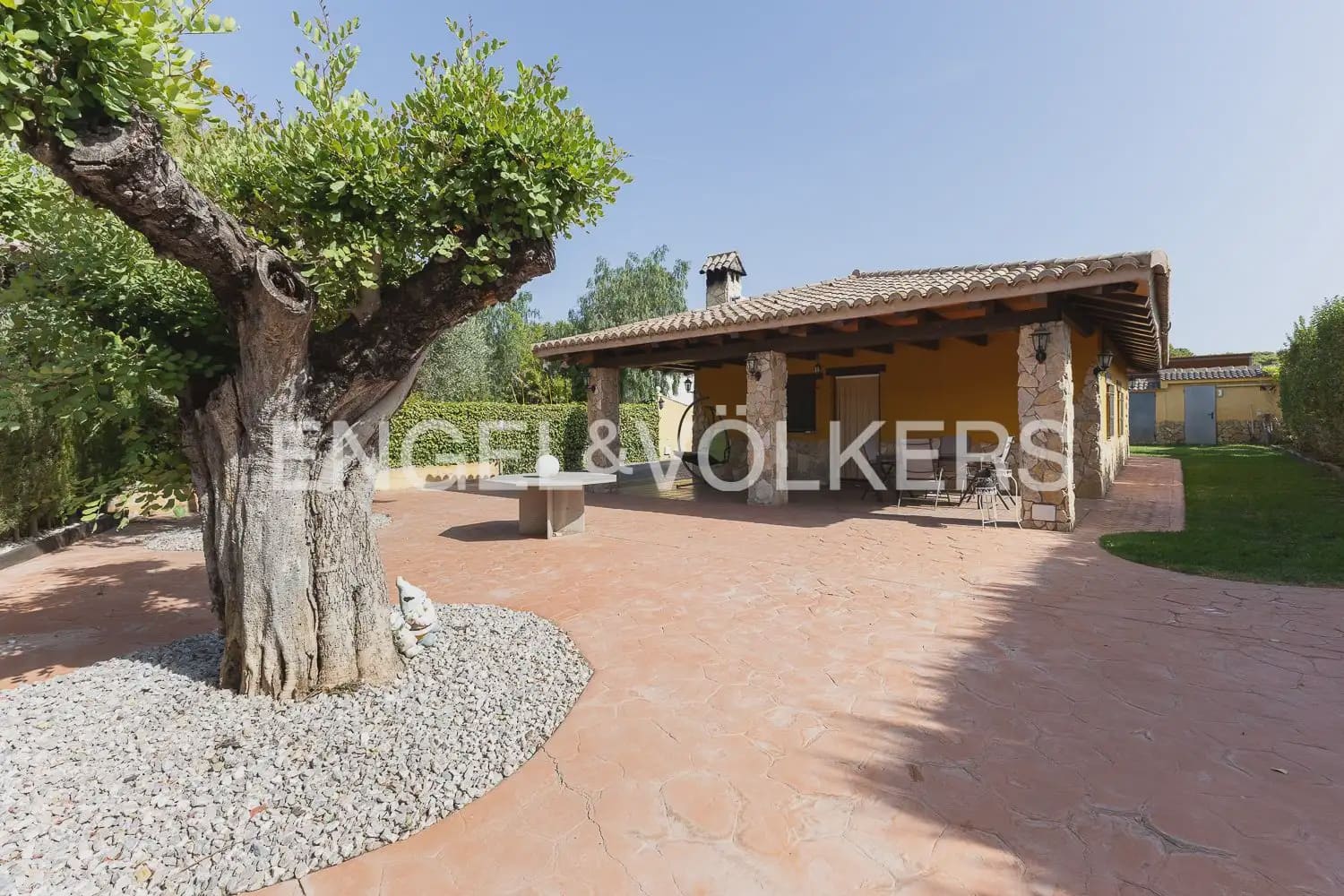 2 bedroom Villa for sale in Naquera with garage - € 255,000 (Ref: 9909692)