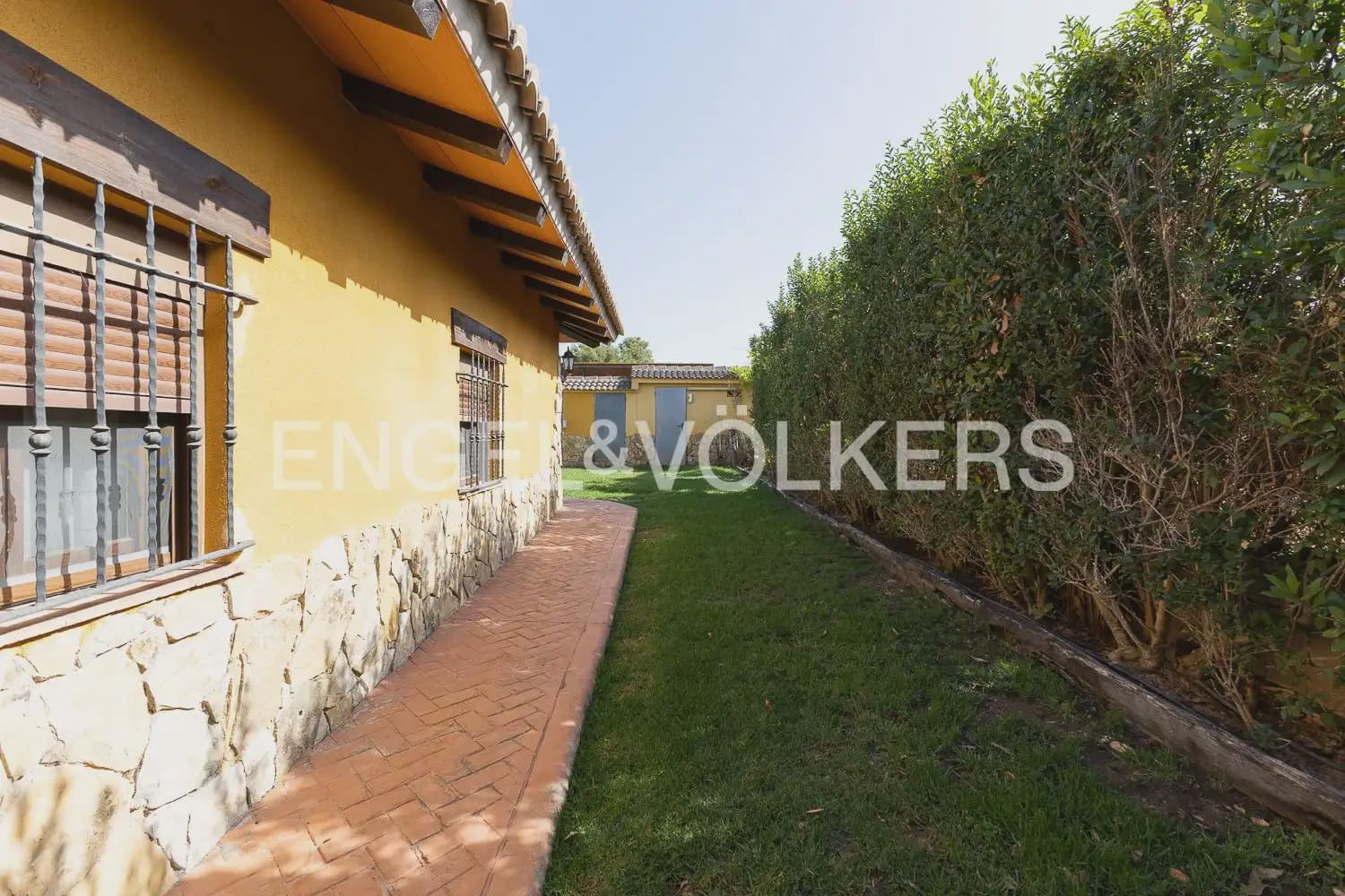 2 bedroom Villa for sale in Naquera with garage - € 255,000 (Ref: 9909692)
