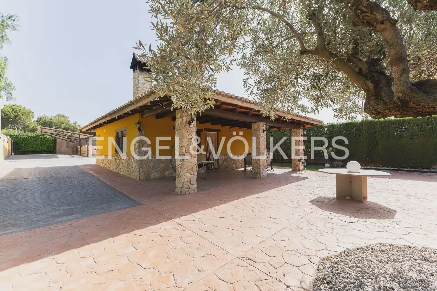 2 bedroom Villa for sale in Naquera with garage - € 255,000 (Ref: 9909692)