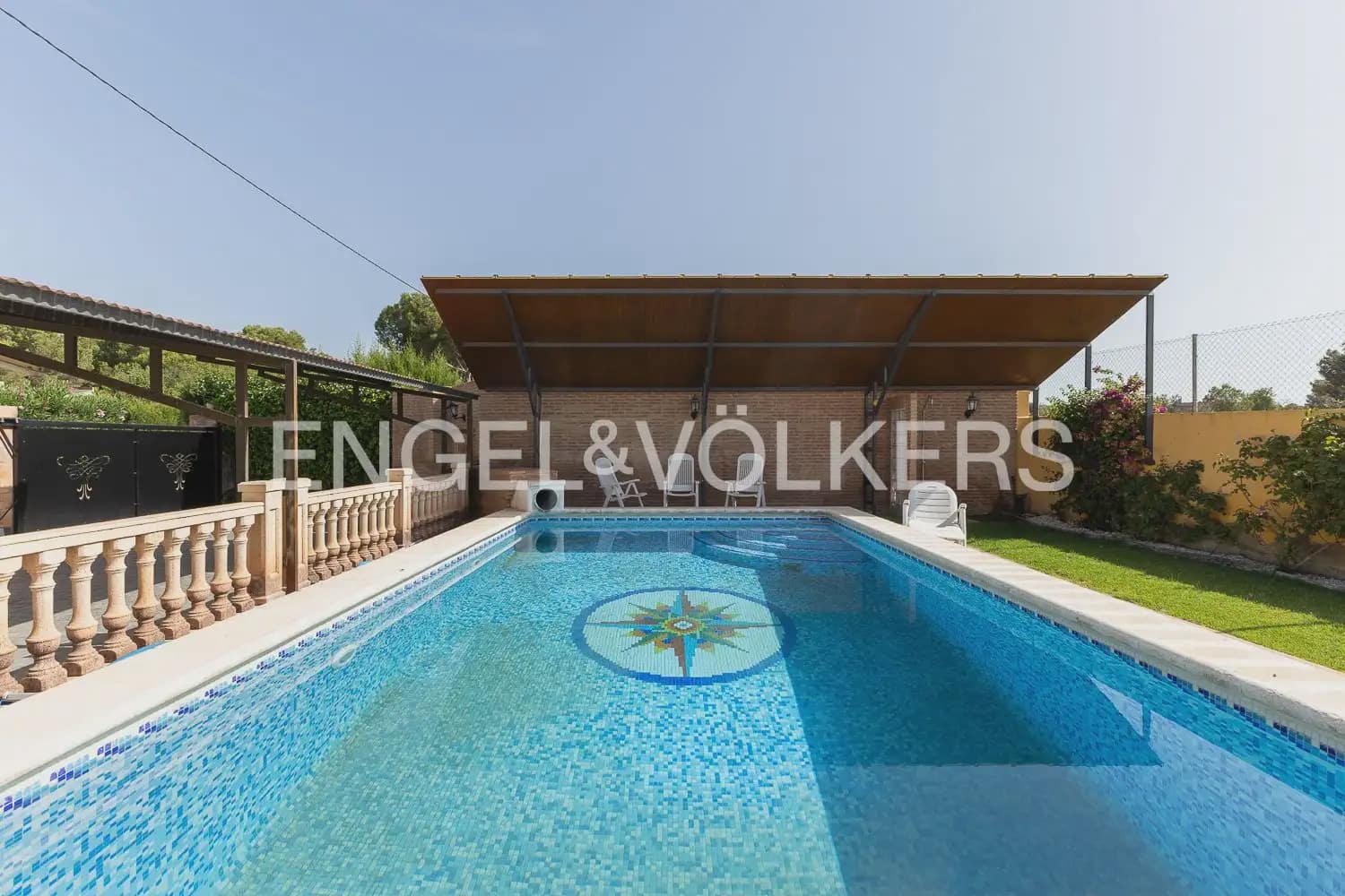 2 bedroom Villa for sale in Naquera with garage - € 255,000 (Ref: 9909692)