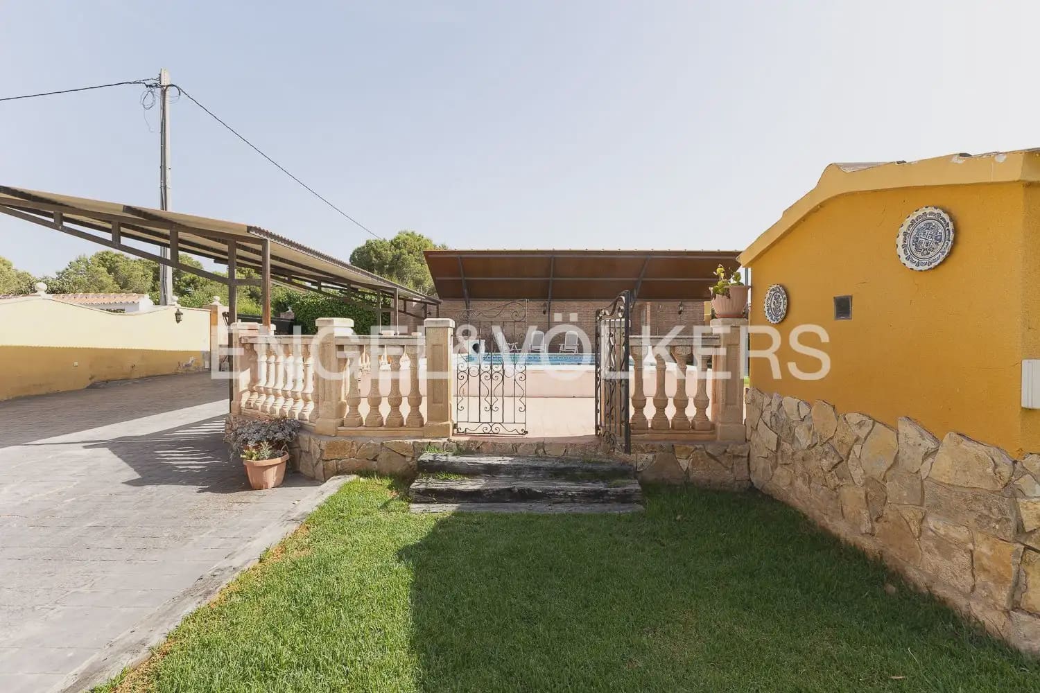 2 bedroom Villa for sale in Naquera with garage - € 255,000 (Ref: 9909692)