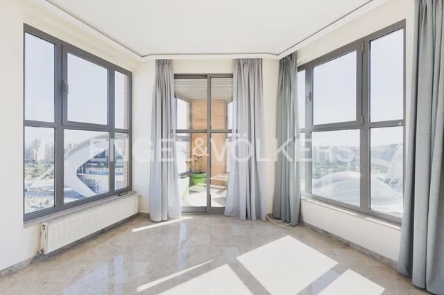 4 Zimmer Wohnung zu vermieten in Ciutat de les Arts i de les Ciencies, València Stadt mit Pool Garage - 2.400 € (Ref: 9909788)