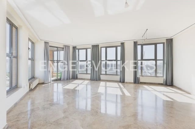 4 Zimmer Wohnung zu vermieten in Ciutat de les Arts i de les Ciencies, València Stadt mit Pool Garage - 2.400 € (Ref: 9909788)