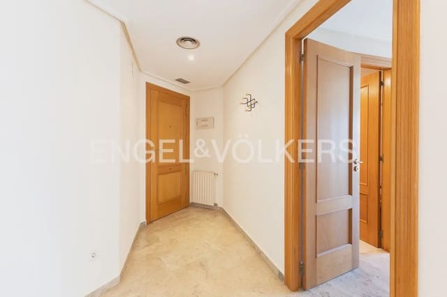 4 Zimmer Wohnung zu vermieten in Ciutat de les Arts i de les Ciencies, València Stadt mit Pool Garage - 2.400 € (Ref: 9909788)