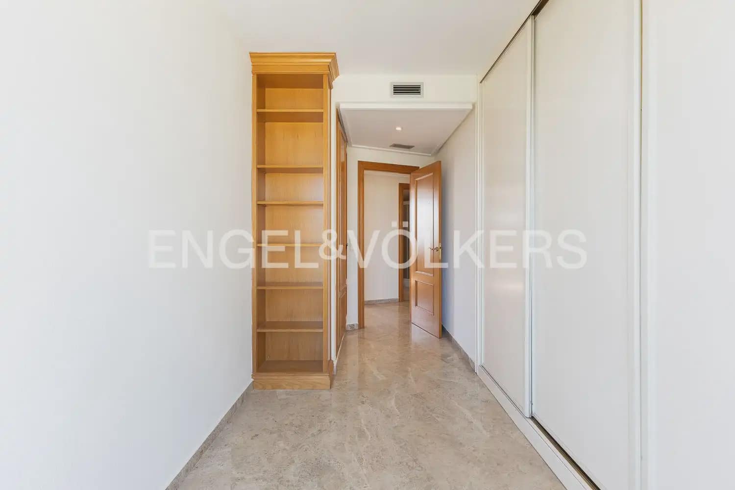 4 Zimmer Wohnung zu vermieten in Valencia Stadt mit Pool Garage - 2.400 € (Ref: 9909788)