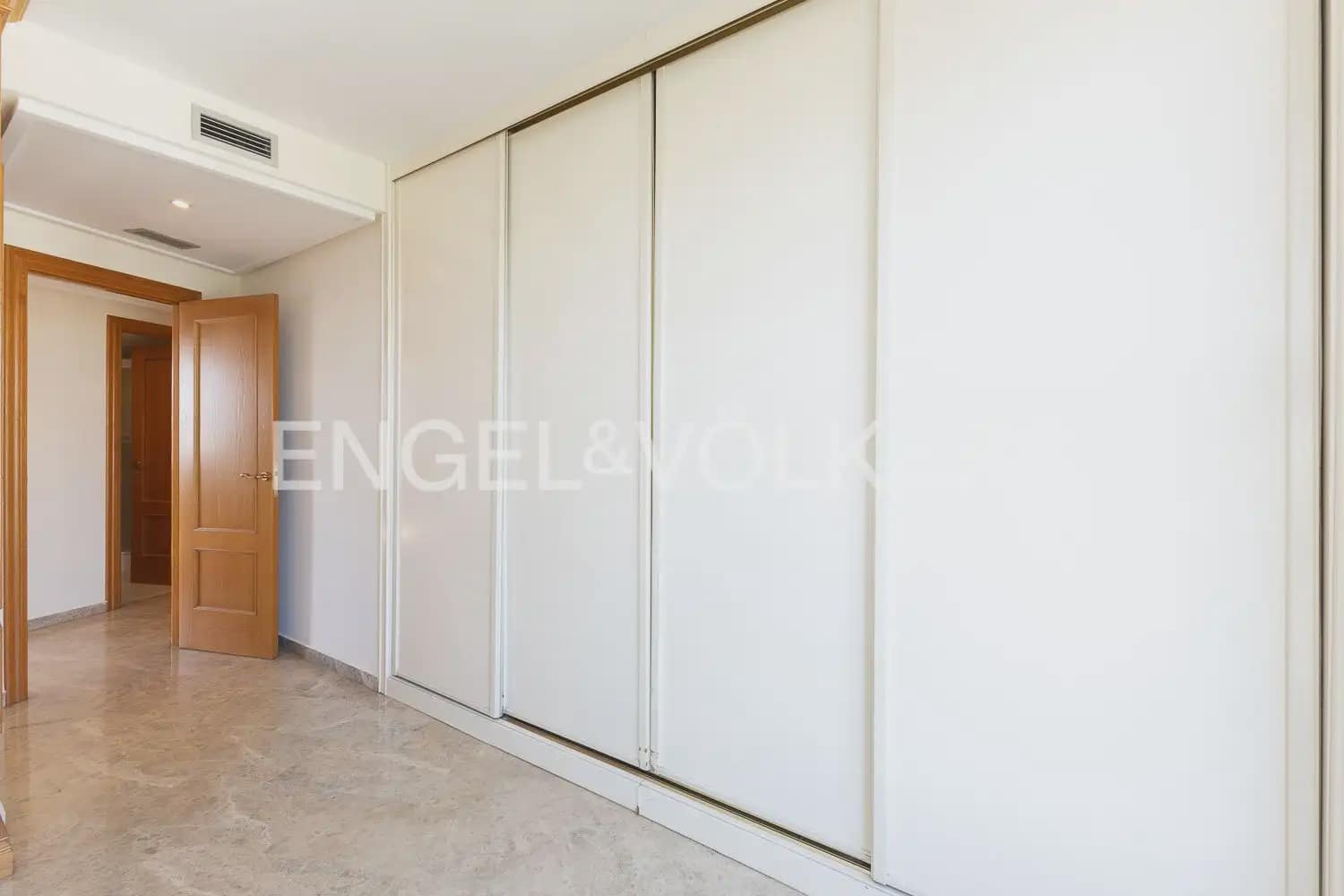 4 Zimmer Wohnung zu vermieten in Valencia Stadt mit Pool Garage - 2.400 € (Ref: 9909788)