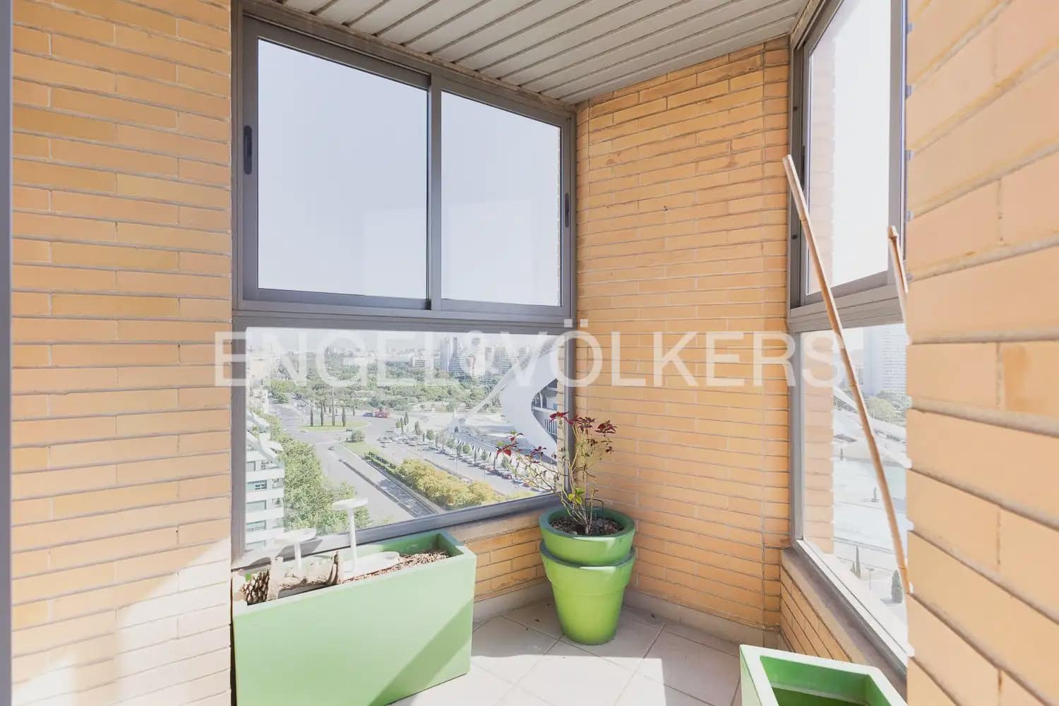 4 Zimmer Wohnung zu vermieten in Valencia Stadt mit Pool Garage - 2.400 € (Ref: 9909788)