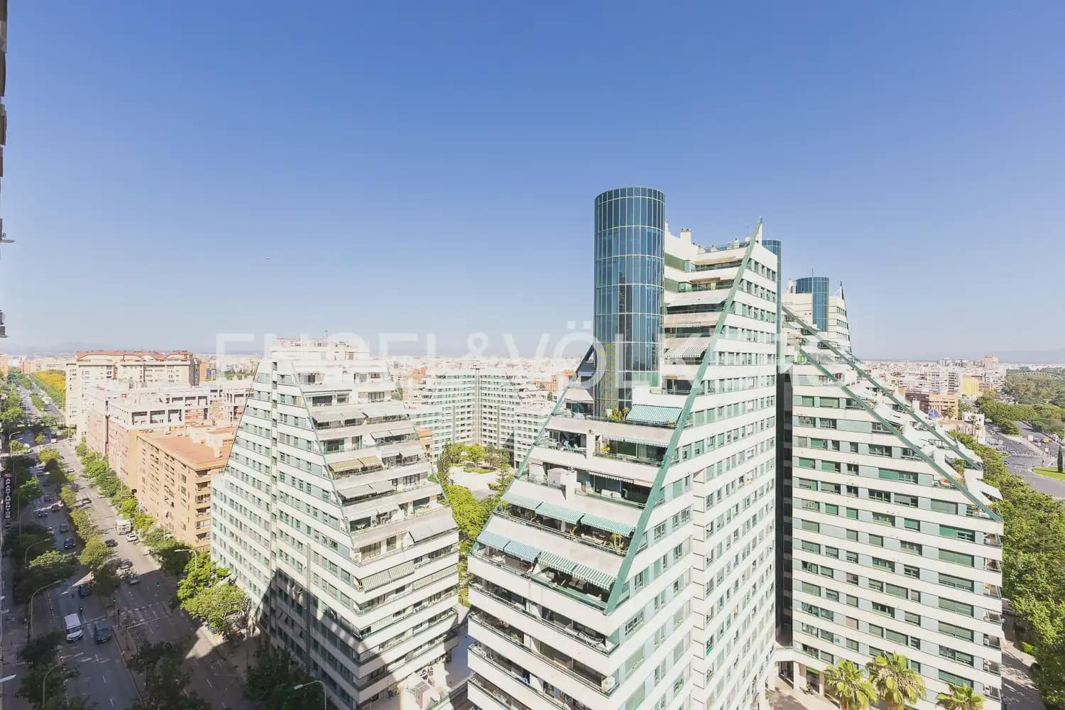 4 Zimmer Wohnung zu vermieten in Valencia Stadt mit Pool Garage - 2.400 € (Ref: 9909788)