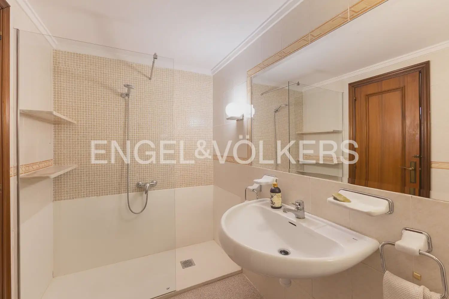 4 makuuhuone Asunto myytävänä paikassa Valencia kaupunki - 795 000 € (Ref: 9909789)