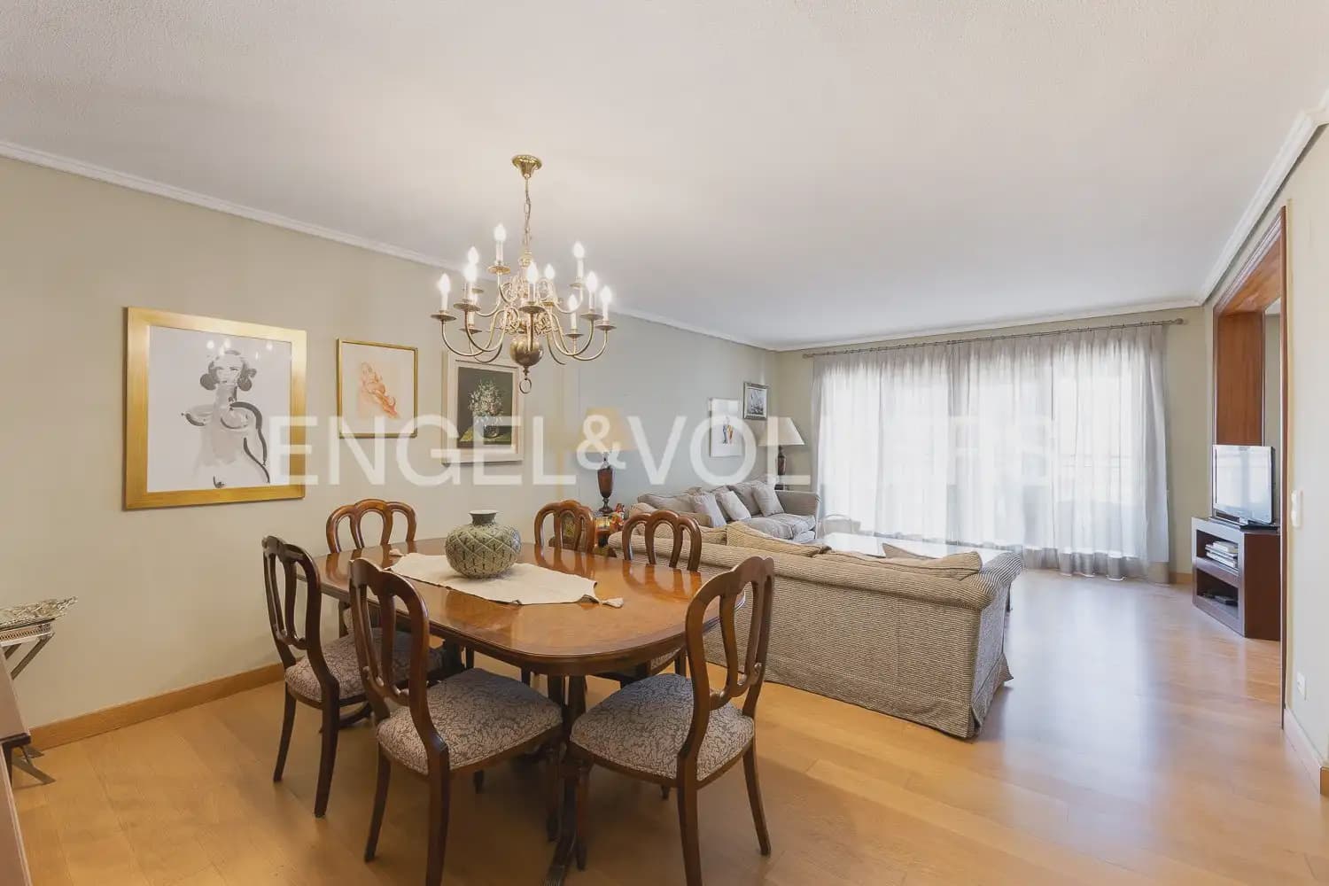 4 makuuhuone Asunto myytävänä paikassa Valencia kaupunki - 795 000 € (Ref: 9909789)