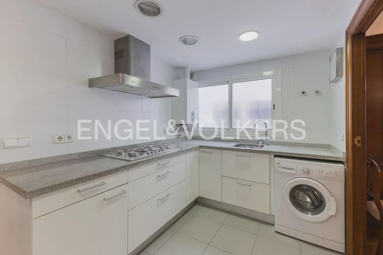 4 makuuhuone Asunto myytävänä paikassa Valencia kaupunki - 795 000 € (Ref: 9909789)