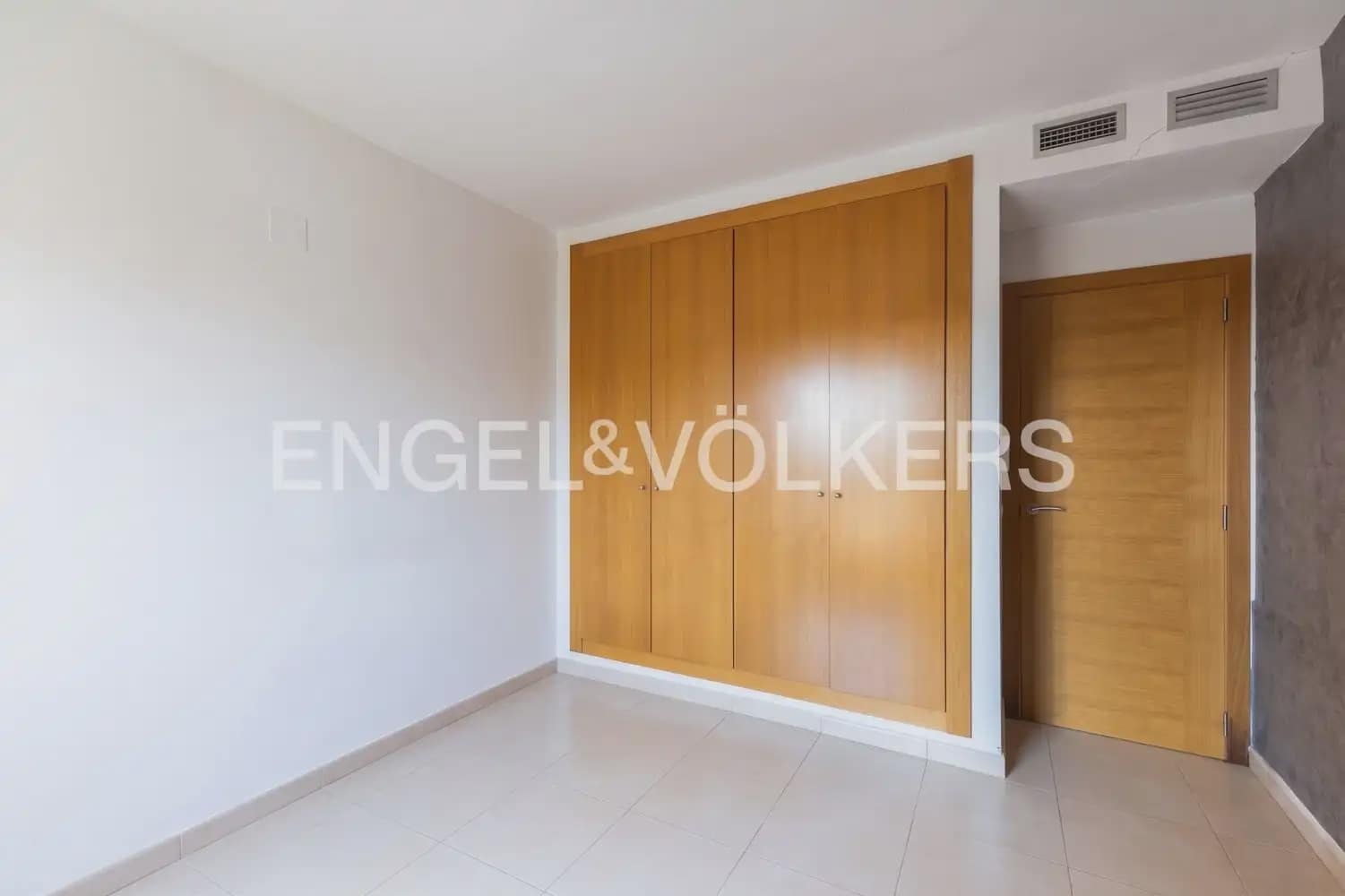 5 quarto Moradia para venda em Betera - 490 000 € (Ref: 9911792)
