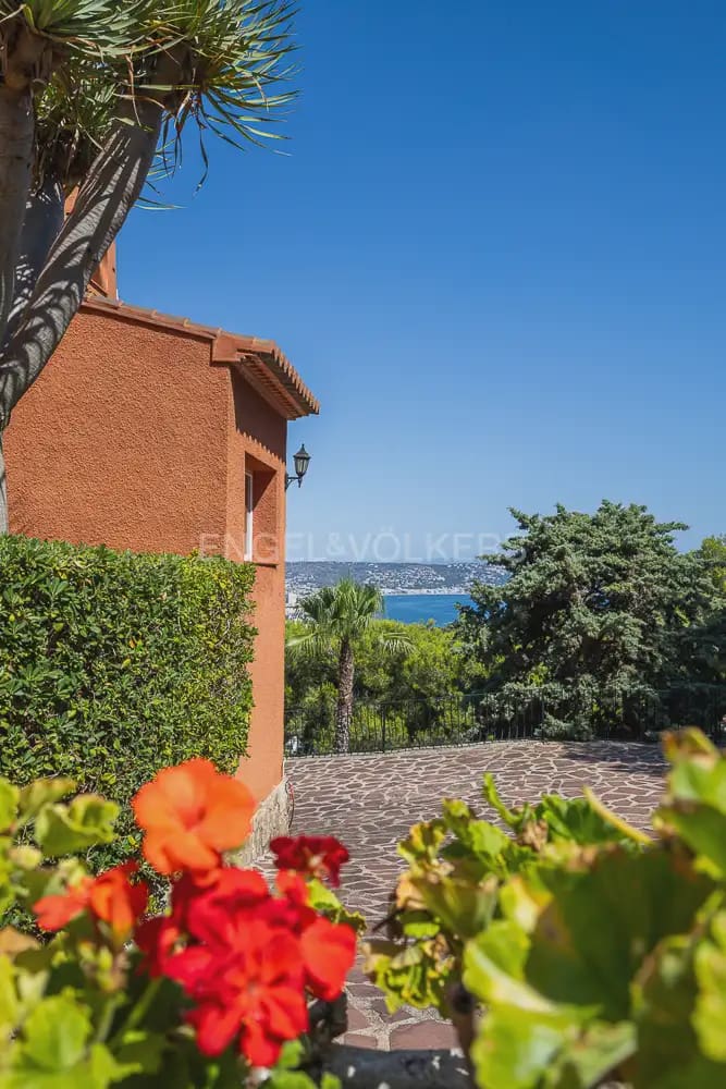 6 soverom Villa til leie i Javea / Xabia med svømmebasseng garasje - € 25 500 (Ref: 9911793)