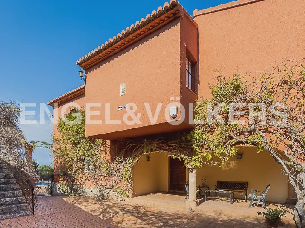 6 soverom Villa til leie i Javea / Xabia med svømmebasseng garasje - € 25 500 (Ref: 9911793)