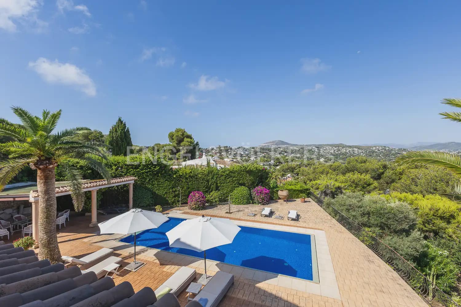 6 soverom Villa til leie i Javea / Xabia med svømmebasseng garasje - € 25 500 (Ref: 9911793)
