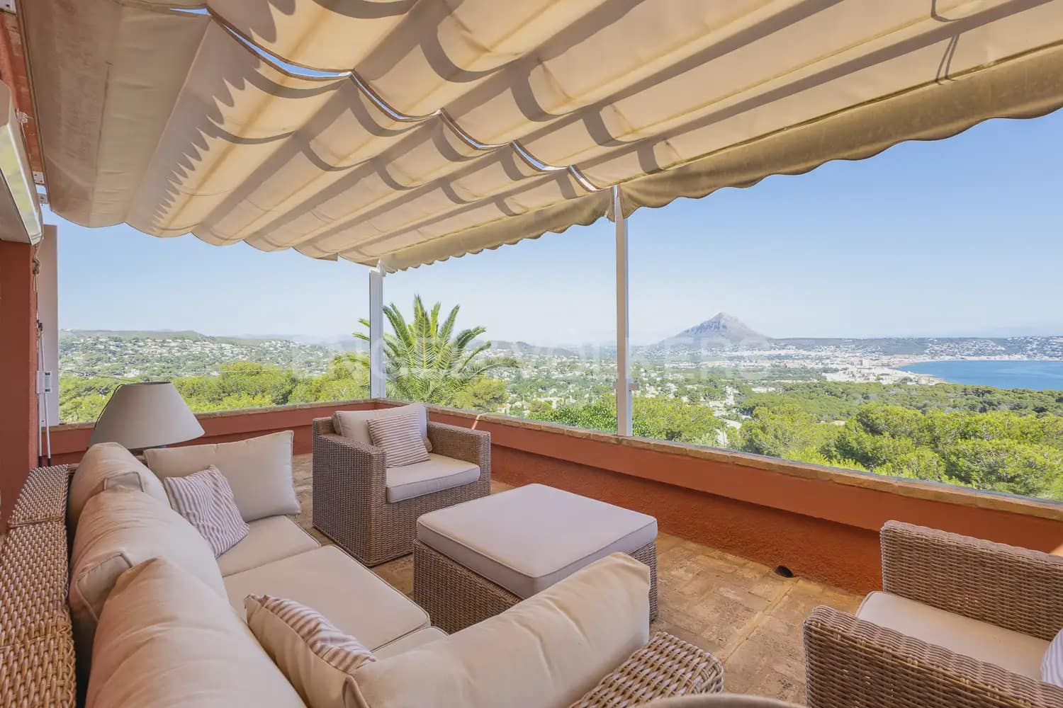 6 soverom Villa til leie i Javea / Xabia med svømmebasseng garasje - € 25 500 (Ref: 9911793)