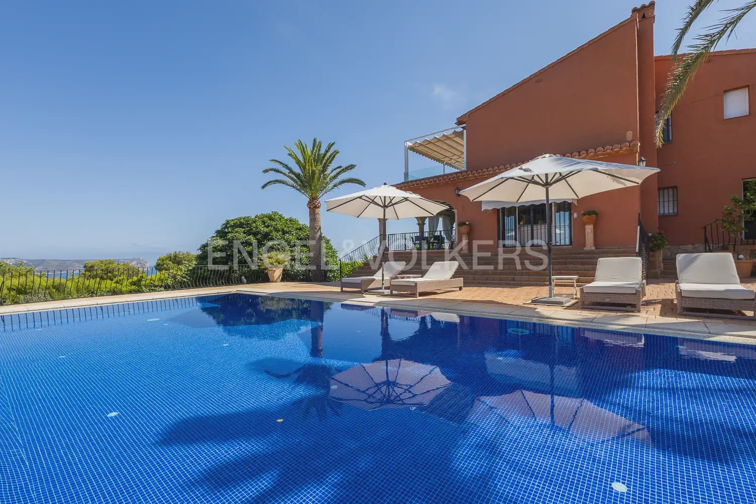 6 soverom Villa til leie i Javea / Xabia med svømmebasseng garasje - € 25 500 (Ref: 9911793)