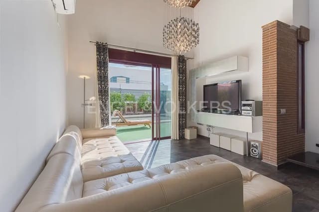 Chalet de 4 habitaciones en La Cañada, Paterna en alquiler con piscina garaje - 4.500 € (Ref: 9912280)