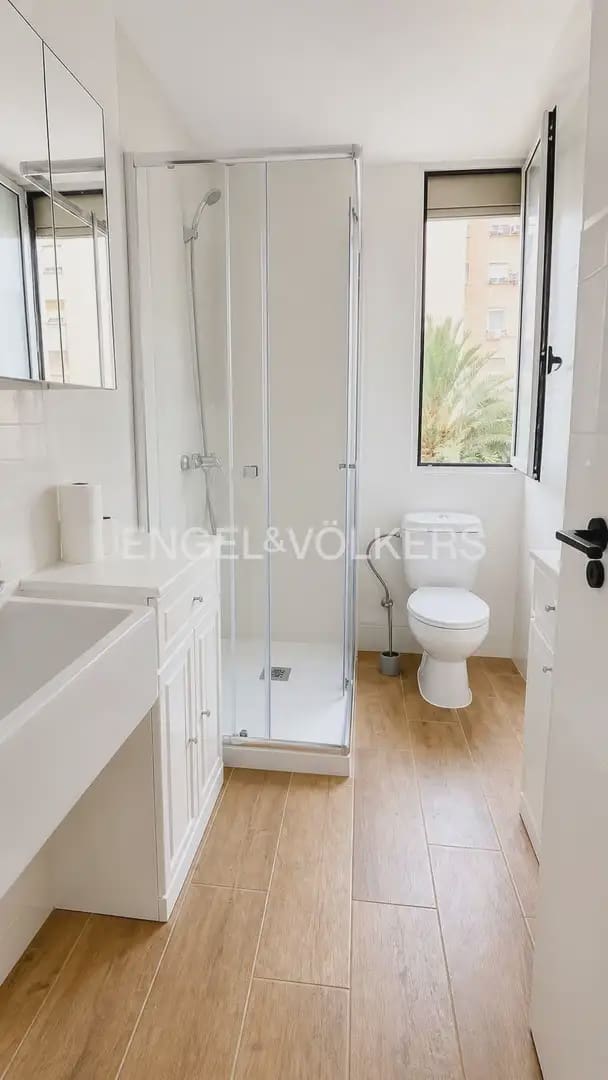 5 makuuhuone Asunto vuokrattavana paikassa Valencia kaupunki - 1 800 € (Ref: 9912281)