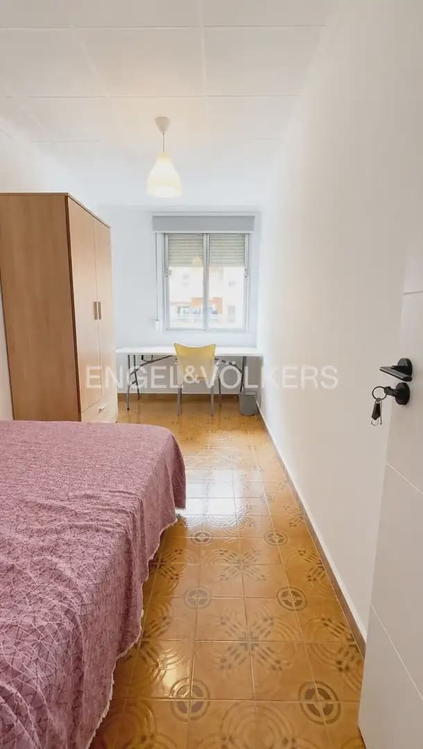 5 makuuhuone Asunto vuokrattavana paikassa Valencia kaupunki - 1 800 € (Ref: 9912281)