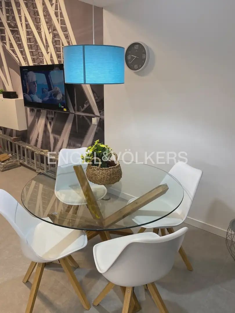 1 slaapkamer Flat te huur in Valencia stad - € 1.100 (Ref: 9912282)