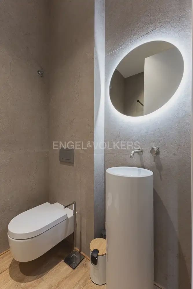 4 bedroom Flat for rent in Valencia city - € 3,200 (Ref: 9912284)