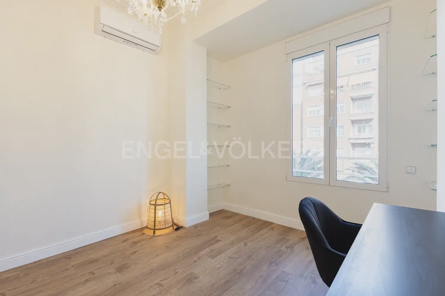 4 bedroom Flat for rent in Valencia city - € 3,200 (Ref: 9912284)