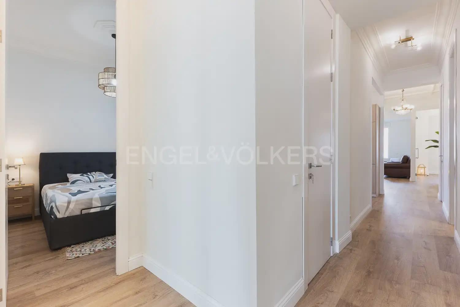 4 bedroom Flat for rent in Valencia city - € 3,200 (Ref: 9912284)