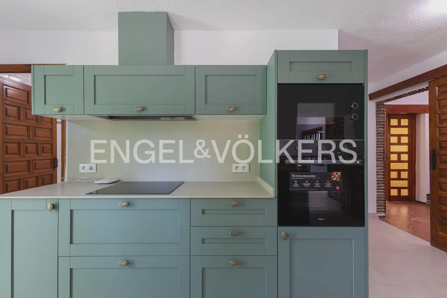 4 bedroom Villa for rent in Paterna with pool garage - € 3,895 (Ref: 9913679)
