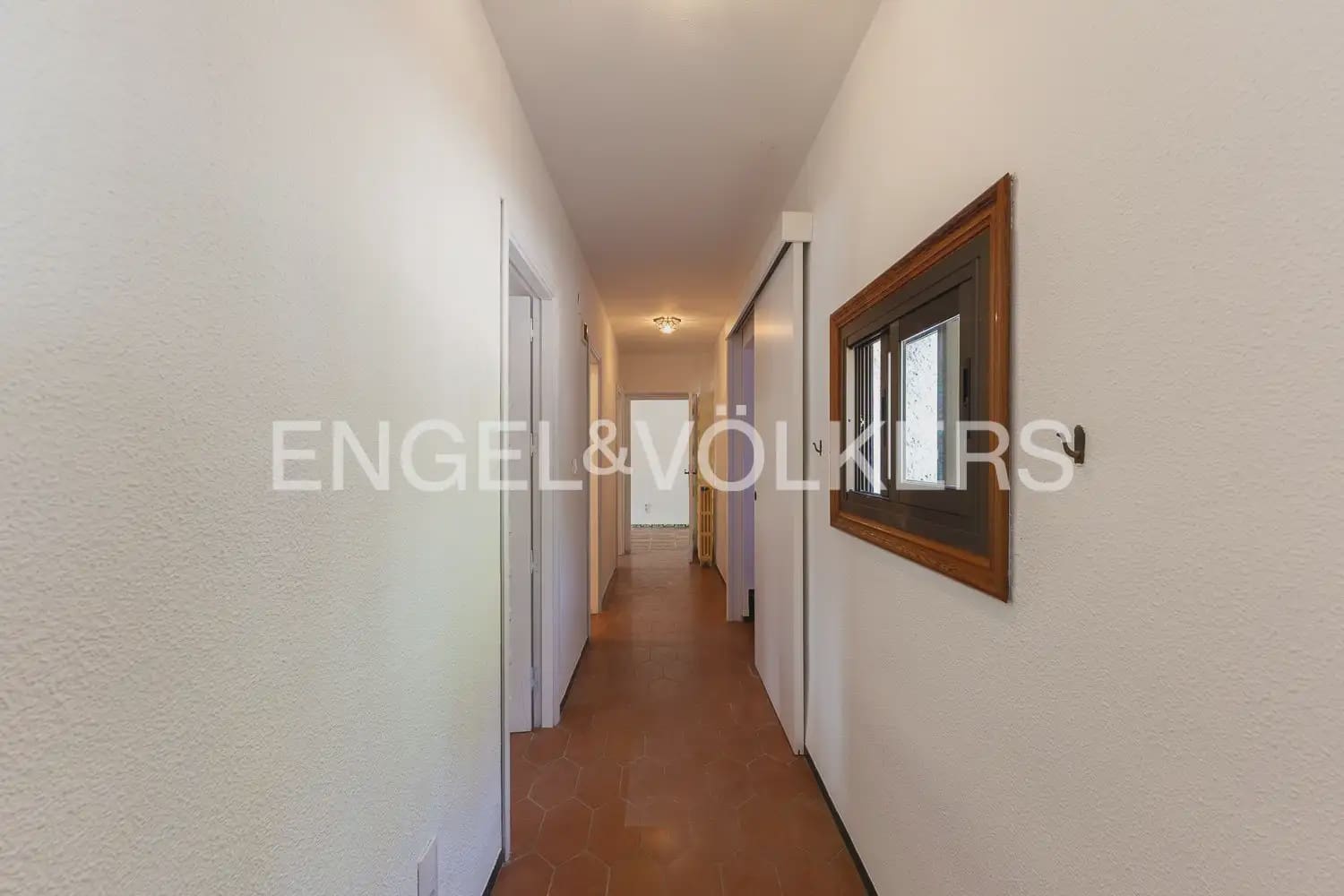 4 bedroom Villa for rent in Paterna with pool garage - € 3,895 (Ref: 9913679)