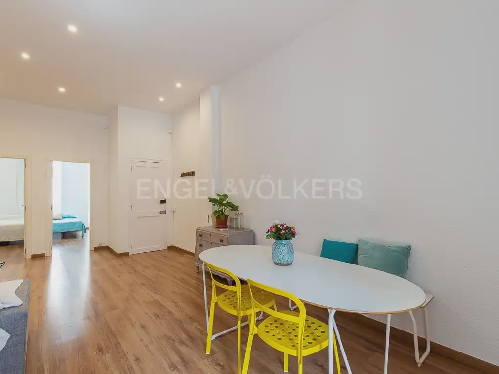 2 slaapkamer Flat te huur in Valencia stad - € 1.450 (Ref: 9914027)