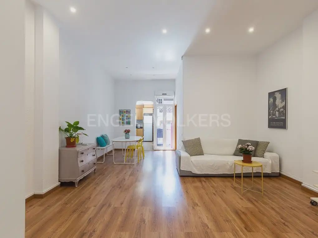 2 slaapkamer Flat te huur in Valencia stad - € 1.450 (Ref: 9914027)