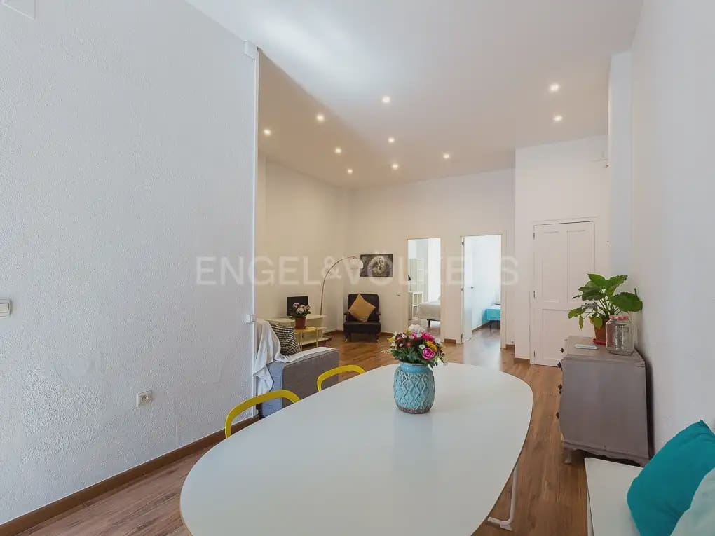 2 slaapkamer Flat te huur in Valencia stad - € 1.450 (Ref: 9914027)