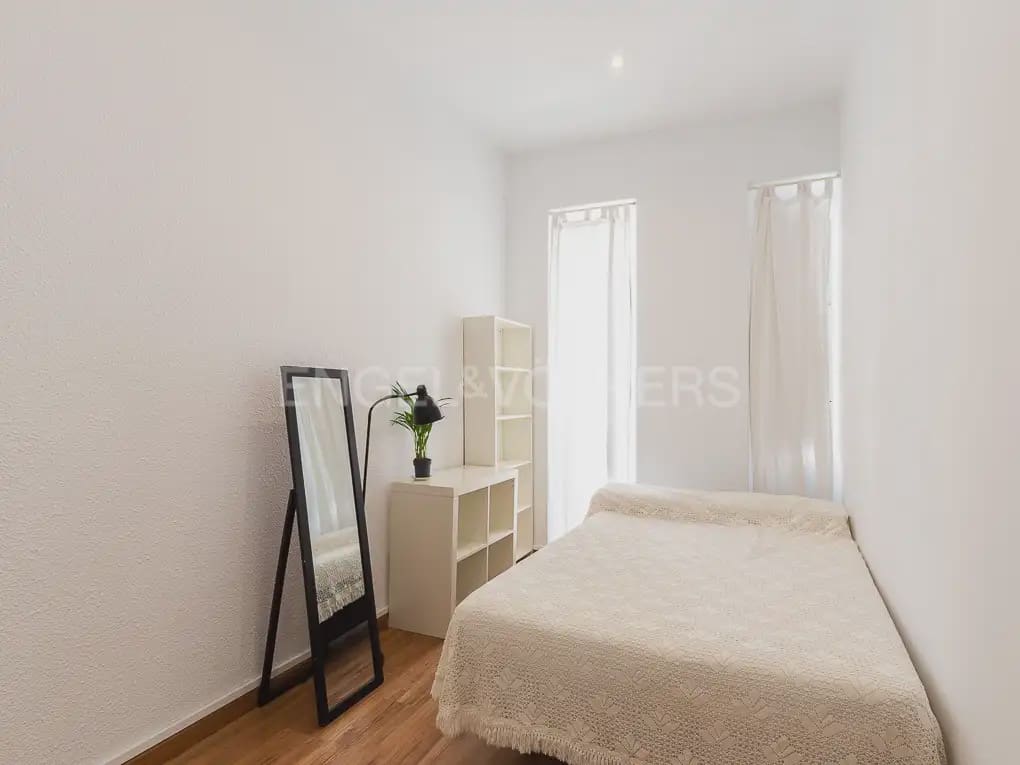 2 slaapkamer Flat te huur in Valencia stad - € 1.450 (Ref: 9914027)