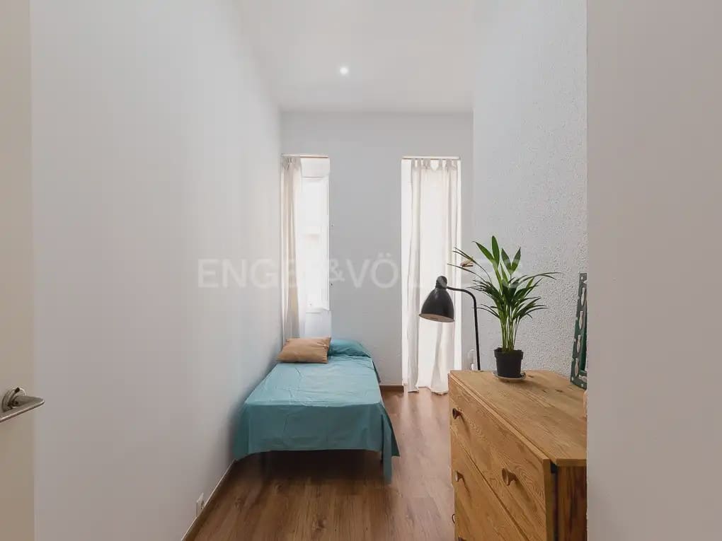 2 slaapkamer Flat te huur in Valencia stad - € 1.450 (Ref: 9914027)