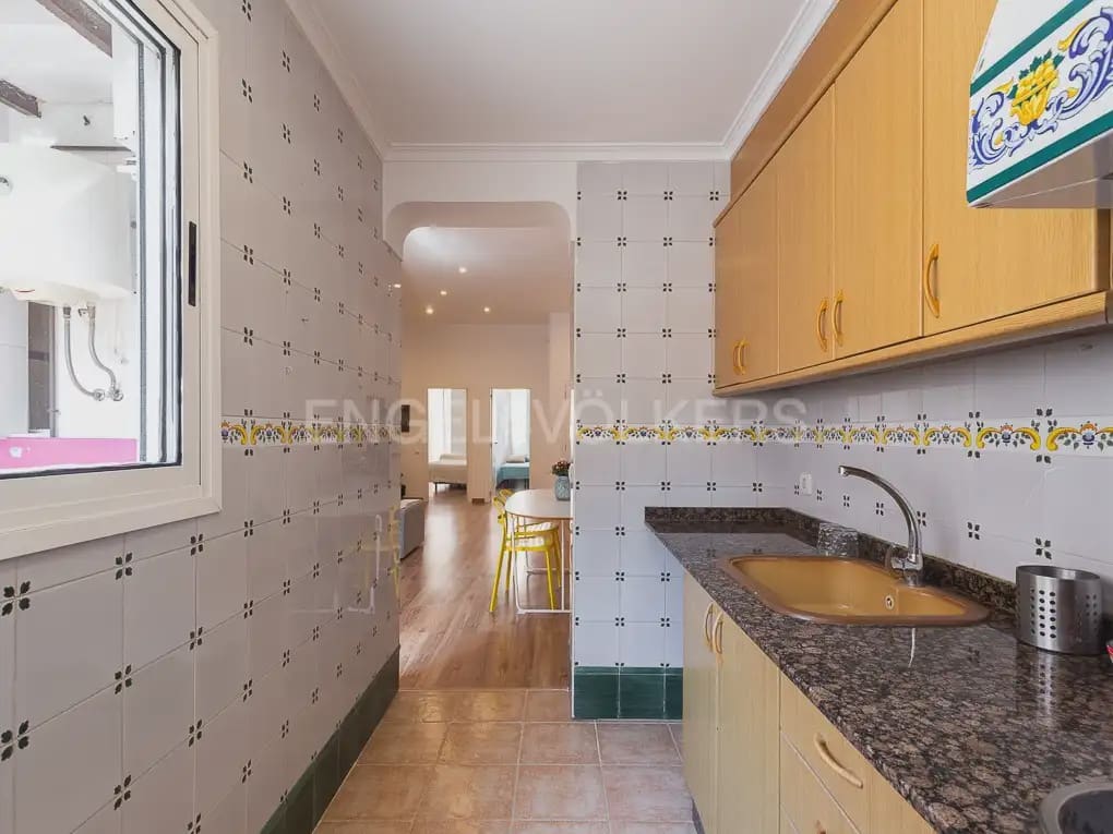 2 slaapkamer Flat te huur in Valencia stad - € 1.450 (Ref: 9914027)